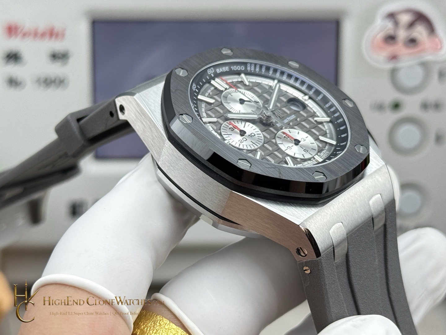 Audemars Piguet Royal Oak Offshore Chronograph 26400IO 44mm super clone watch clasp detail