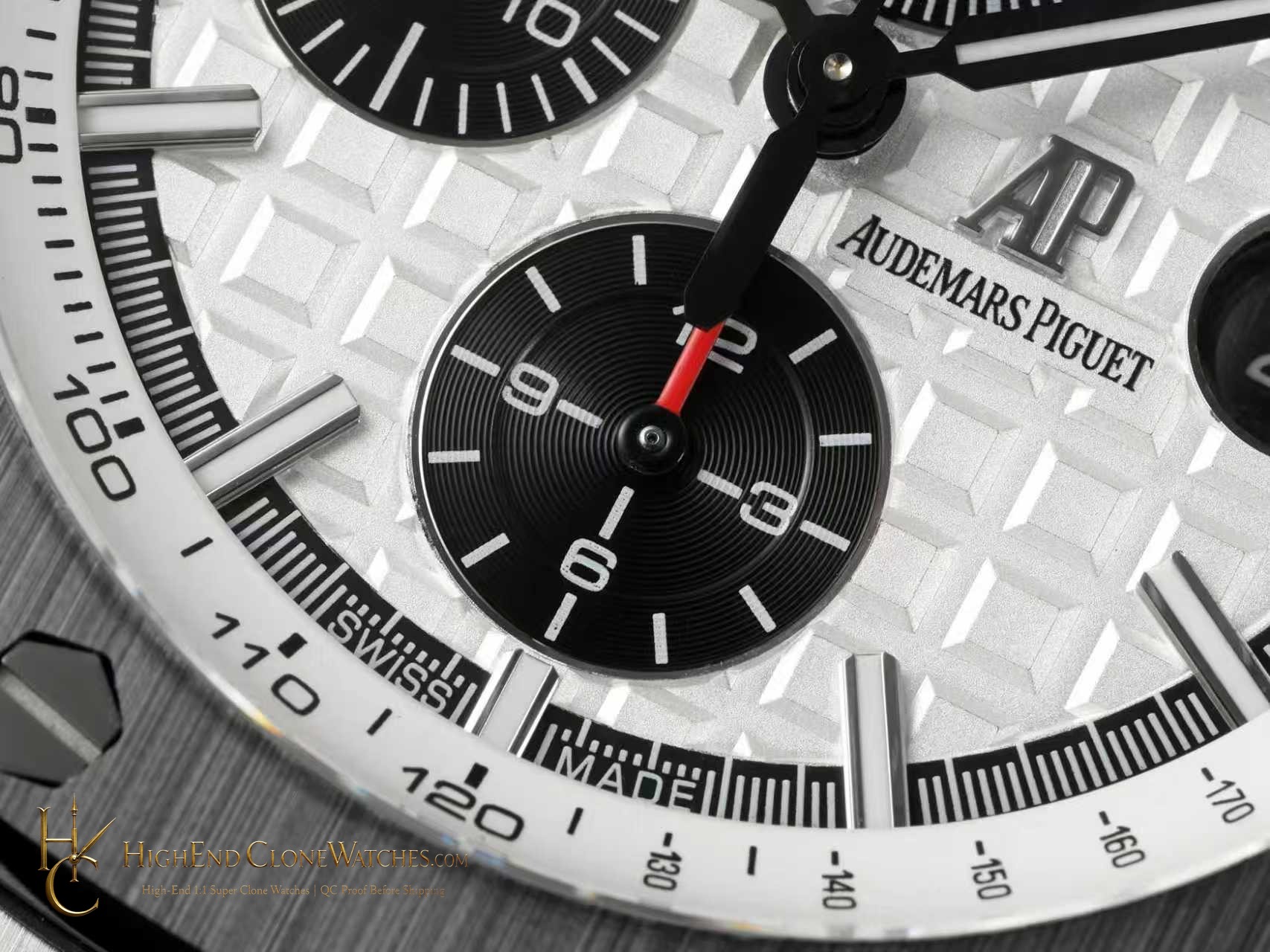 Audemars Piguet Royal Oak Offshore Chronograph 26400SO 44mm super clone watch bracelet or strap fit