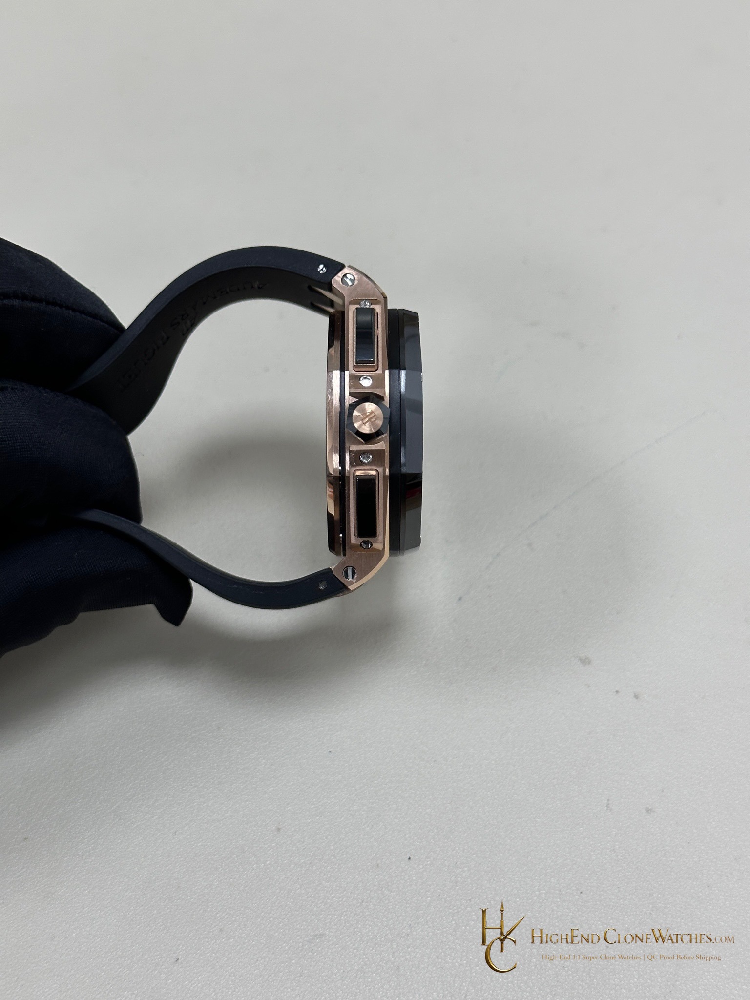 Audemars Piguet Royal Oak Offshore Chronograph Rose Gold 26400RO 44mm super clone watch bezel detail