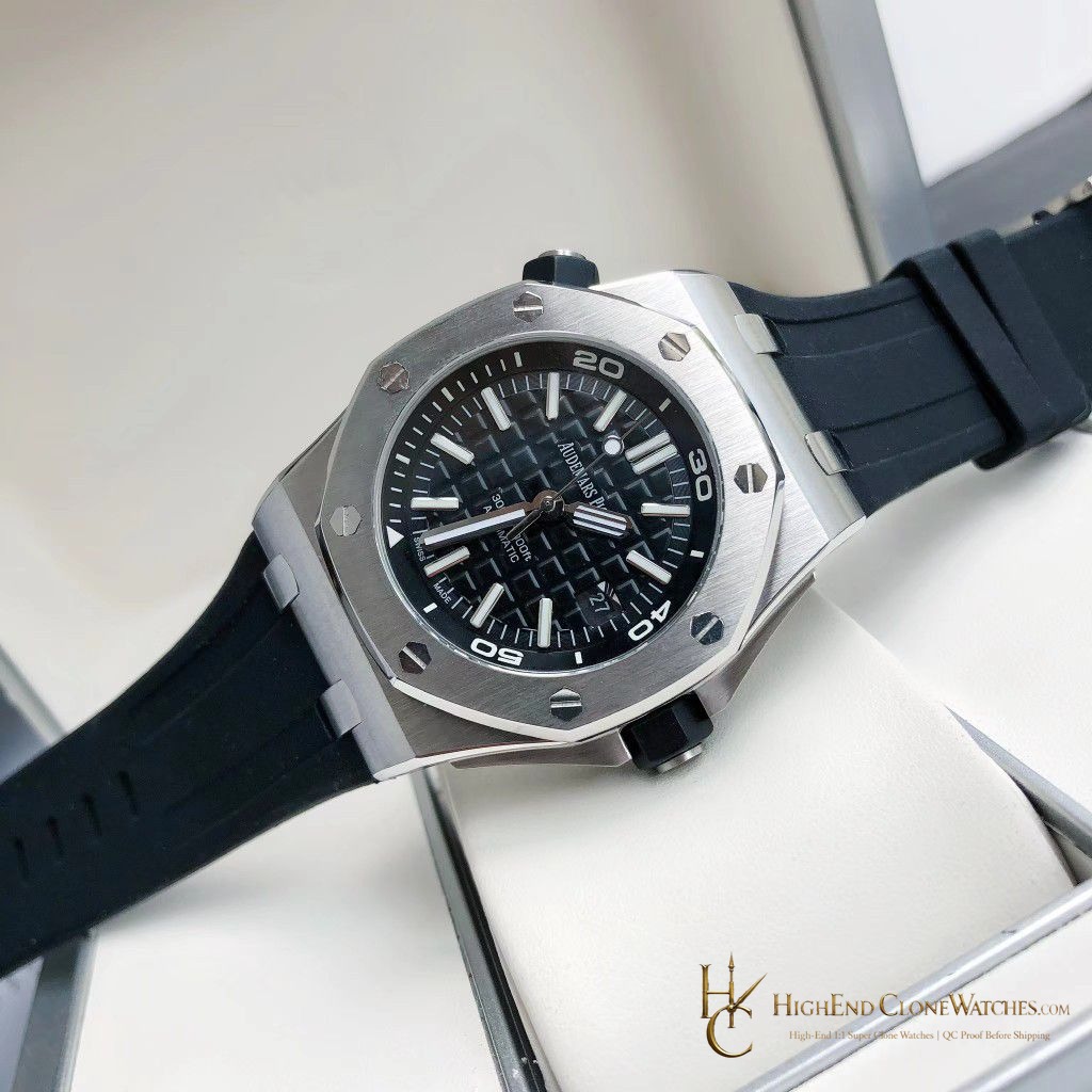 Audemars Piguet Royal Oak Offshore Diver 15710 Black Dial super clone watch side case profile