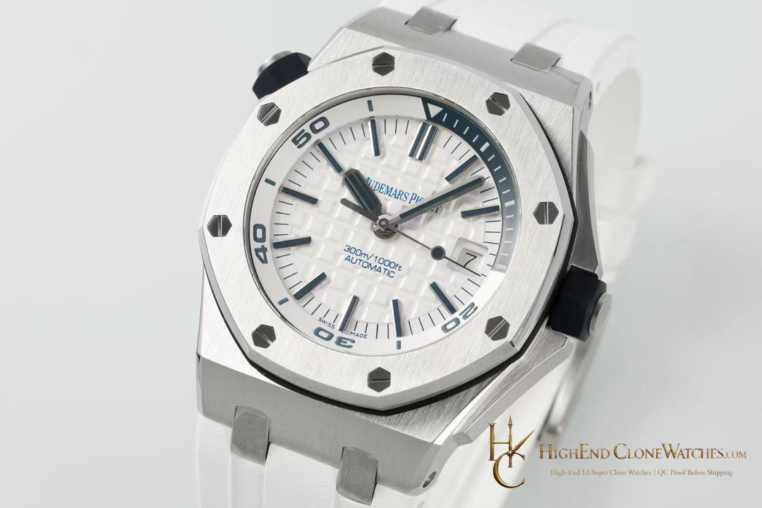 Audemars Piguet Royal Oak Offshore Diver 15710 White Dial super clone watch dial detail