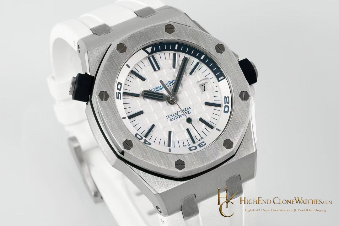 Audemars Piguet Royal Oak Offshore Diver 15710 White Dial super clone watch bezel detail