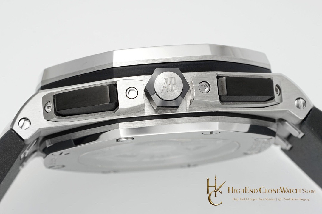Audemars Piguet Royal Oak Offshore Grey Dial 26420 Selfwinding Chronograph super clone watch caseback detail