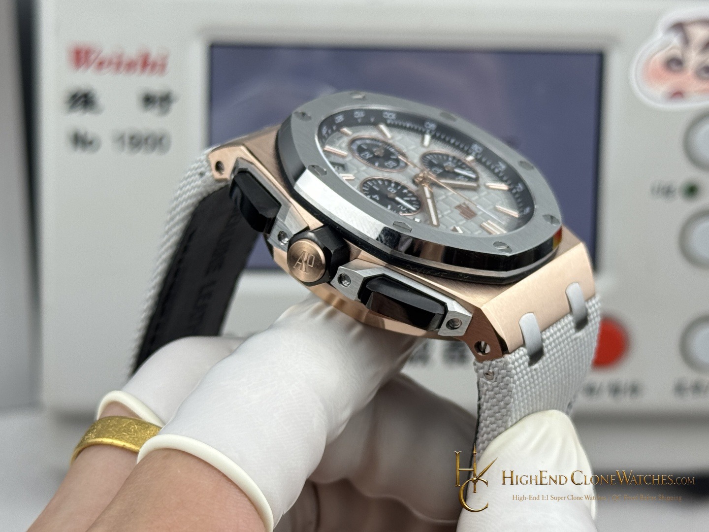 Audemars Piguet Royal Oak Offshore Rose Gold Gray Dial 26420 Selfwinding Chronograph super clone watch caseback detail