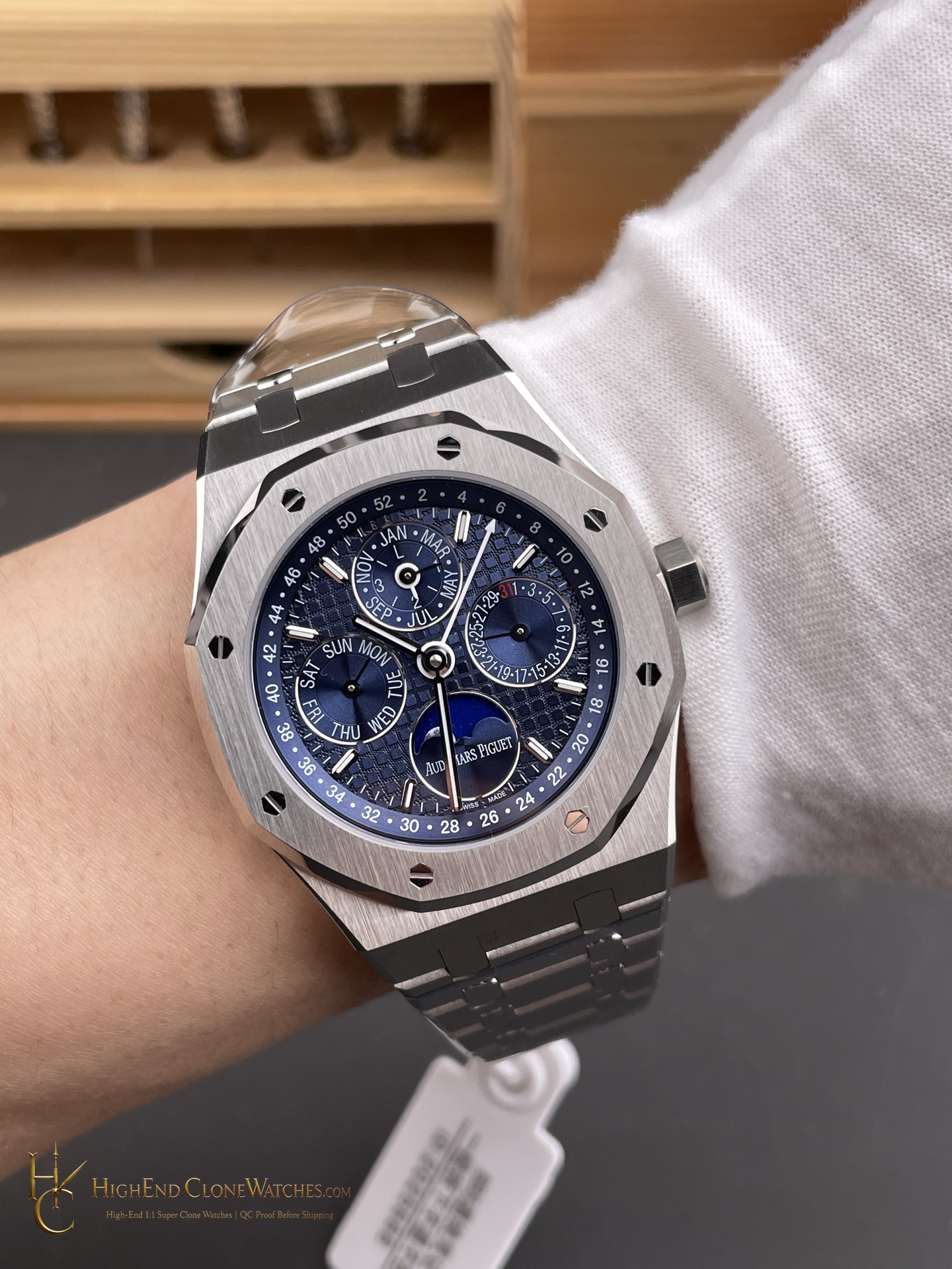 Audemars Piguet Royal Oak Perpetual Calendar Blue Dial 26574ST 41mm super clone watch angled view
