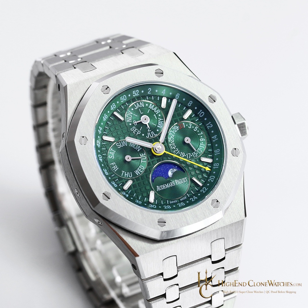 Audemars Piguet Royal Oak Perpetual Calendar Green Dial 26606ST 41mm super clone watch dial detail
