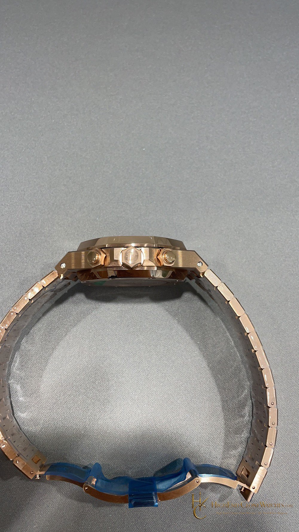 Audemars Piguet Royal Oak Rose Gold 26239 Blue Dial super clone watch bezel detail