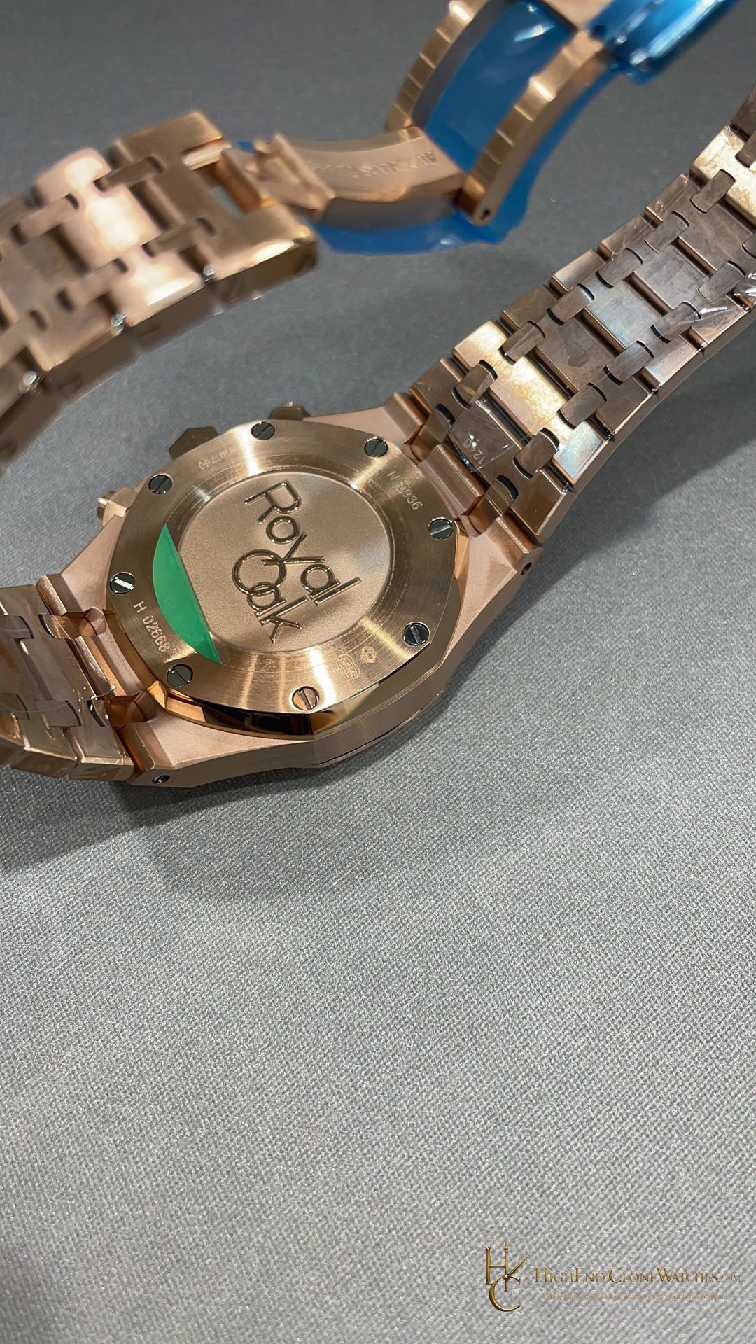 Audemars Piguet Royal Oak Rose Gold 26239 Blue Dial super clone watch clasp detail