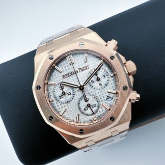 Audemars Piguet Royal Oak Rose Gold 26240 White Dial super clone watch dial detail