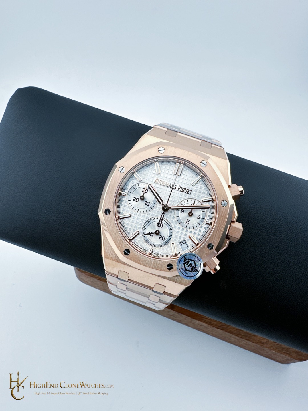 Audemars Piguet Royal Oak Rose Gold 26240 White Dial super clone watch bracelet or strap fit