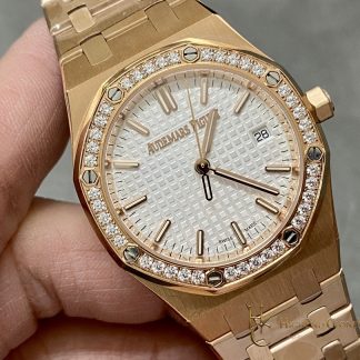 Audemars Piguet Royal Oak Selfwinding 77351OR 34mm super clone watch dial detail