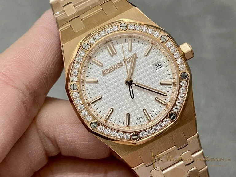 Audemars Piguet Royal Oak Selfwinding 77351OR 34mm super clone watch dial detail