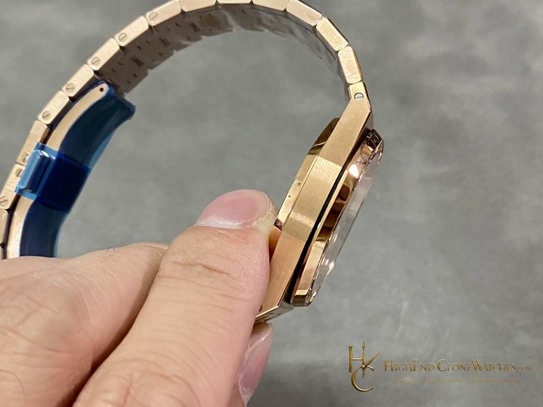 Audemars Piguet Royal Oak Selfwinding 77351OR 34mm super clone watch clasp detail