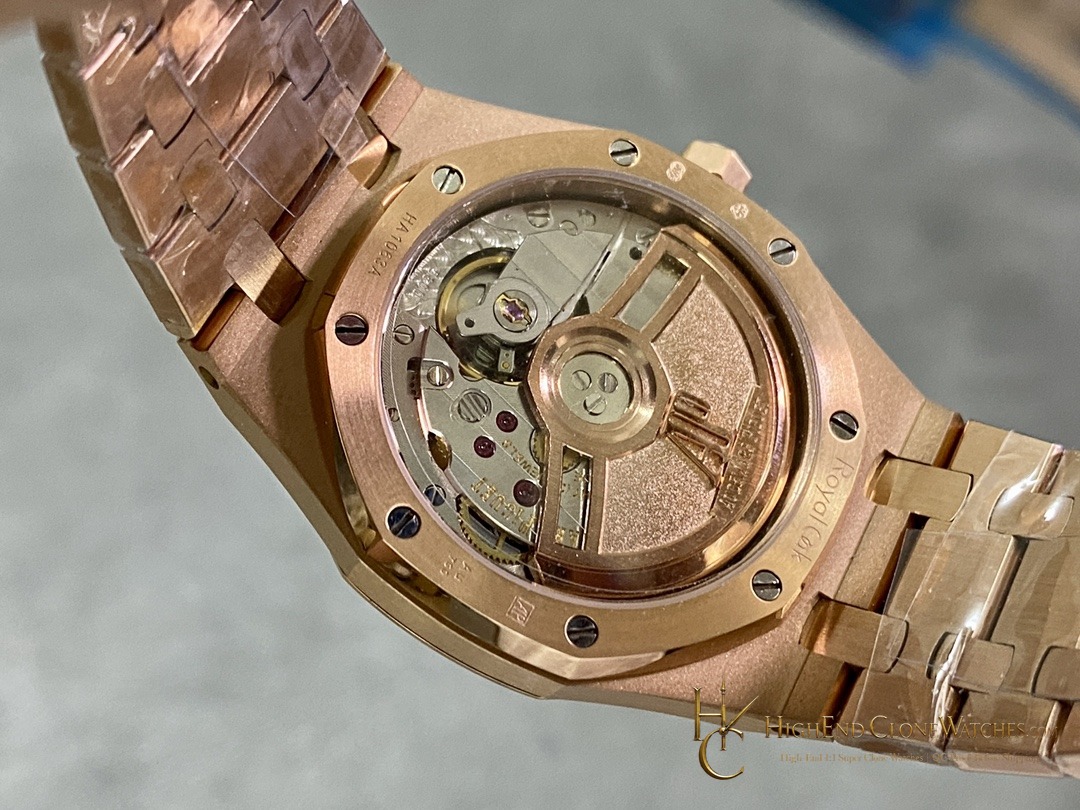 Audemars Piguet Royal Oak Selfwinding 77351OR 34mm super clone watch wrist shot