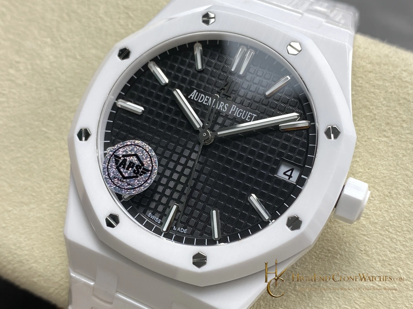 Audemars Piguet Royal Oak dial and marker detail super clone watch