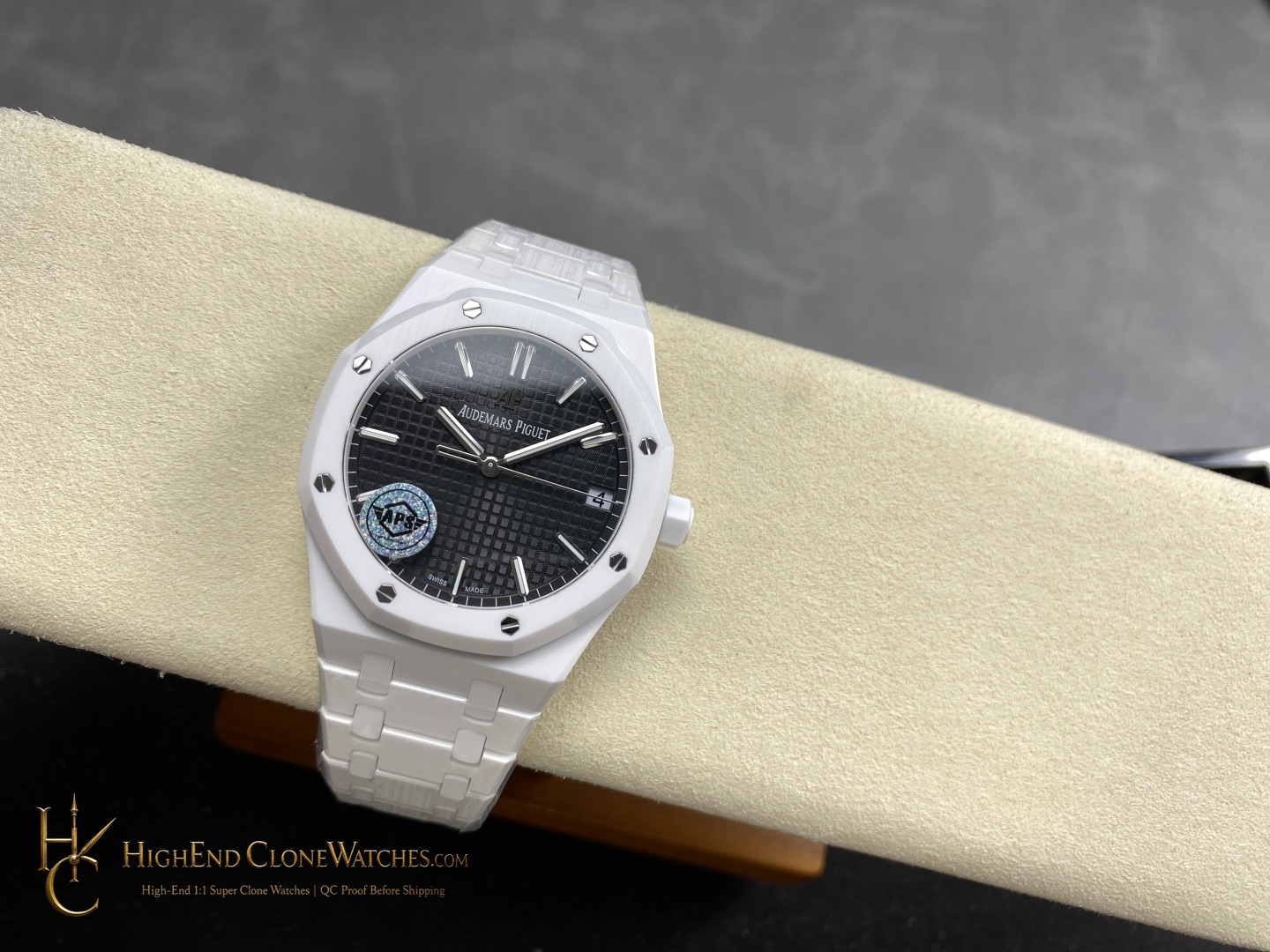 Audemars Piguet Royal Oak White Ceramic 15500 Black Dial 41mm super clone watch bracelet or strap fit