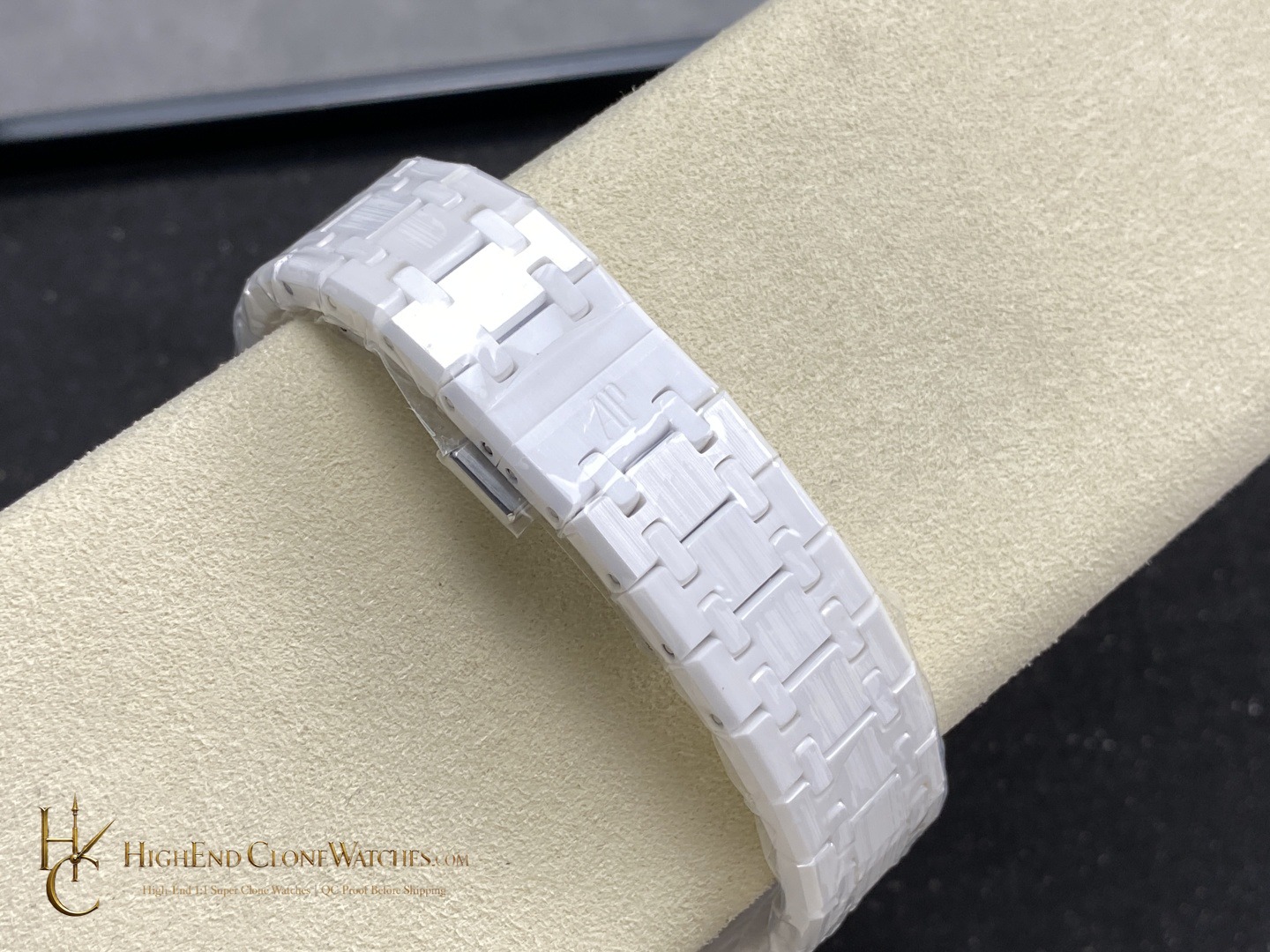 Audemars Piguet Royal Oak caseback view super clone watch
