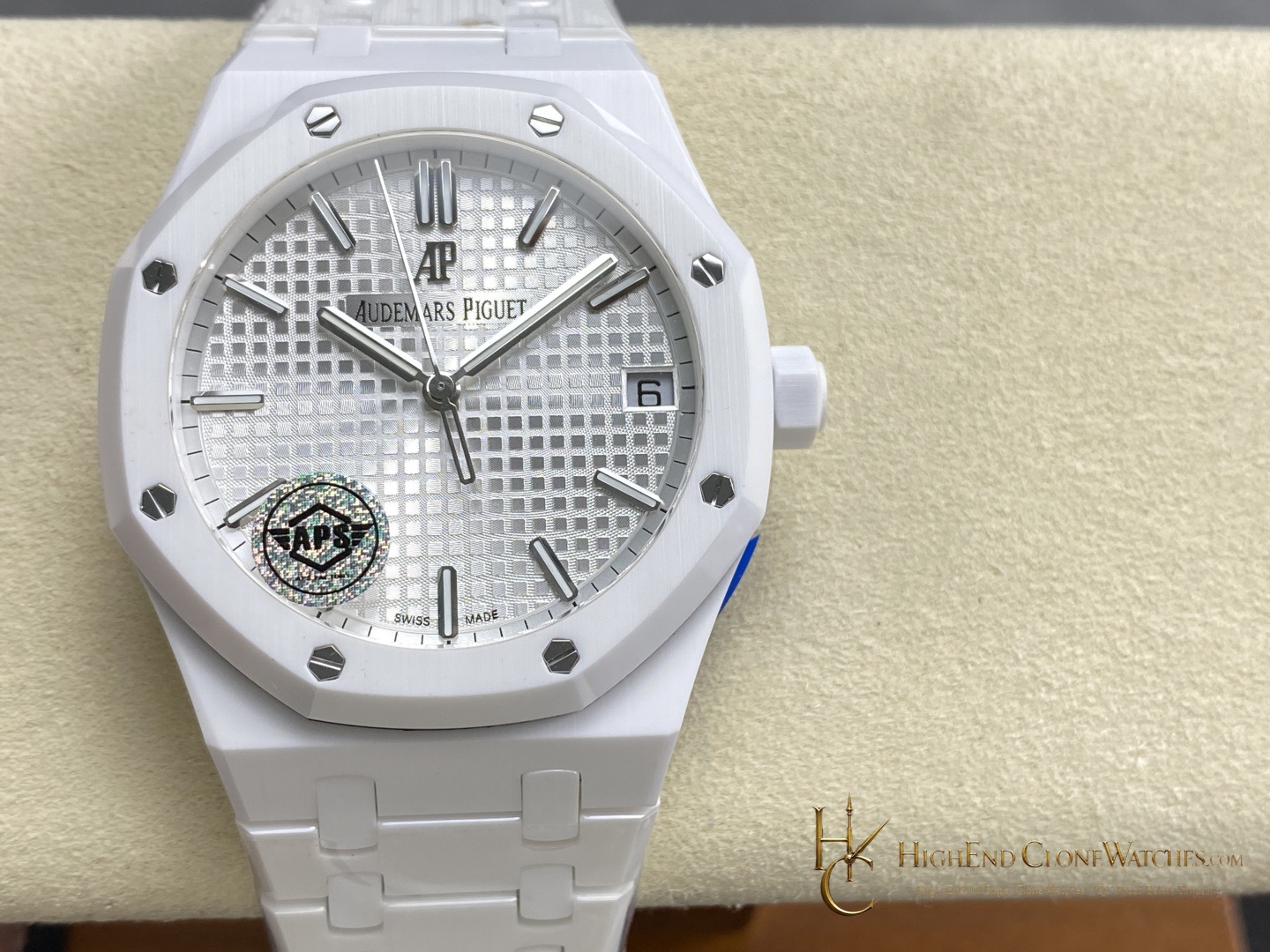 Audemars Piguet Royal Oak front view super clone watch