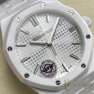 Audemars Piguet Royal Oak angled dial view super clone watch