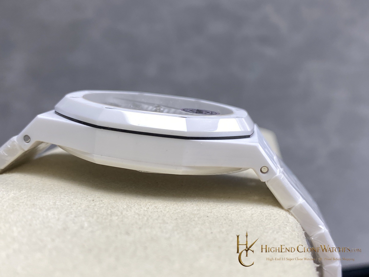 Audemars Piguet Royal Oak crown and case detail super clone watch
