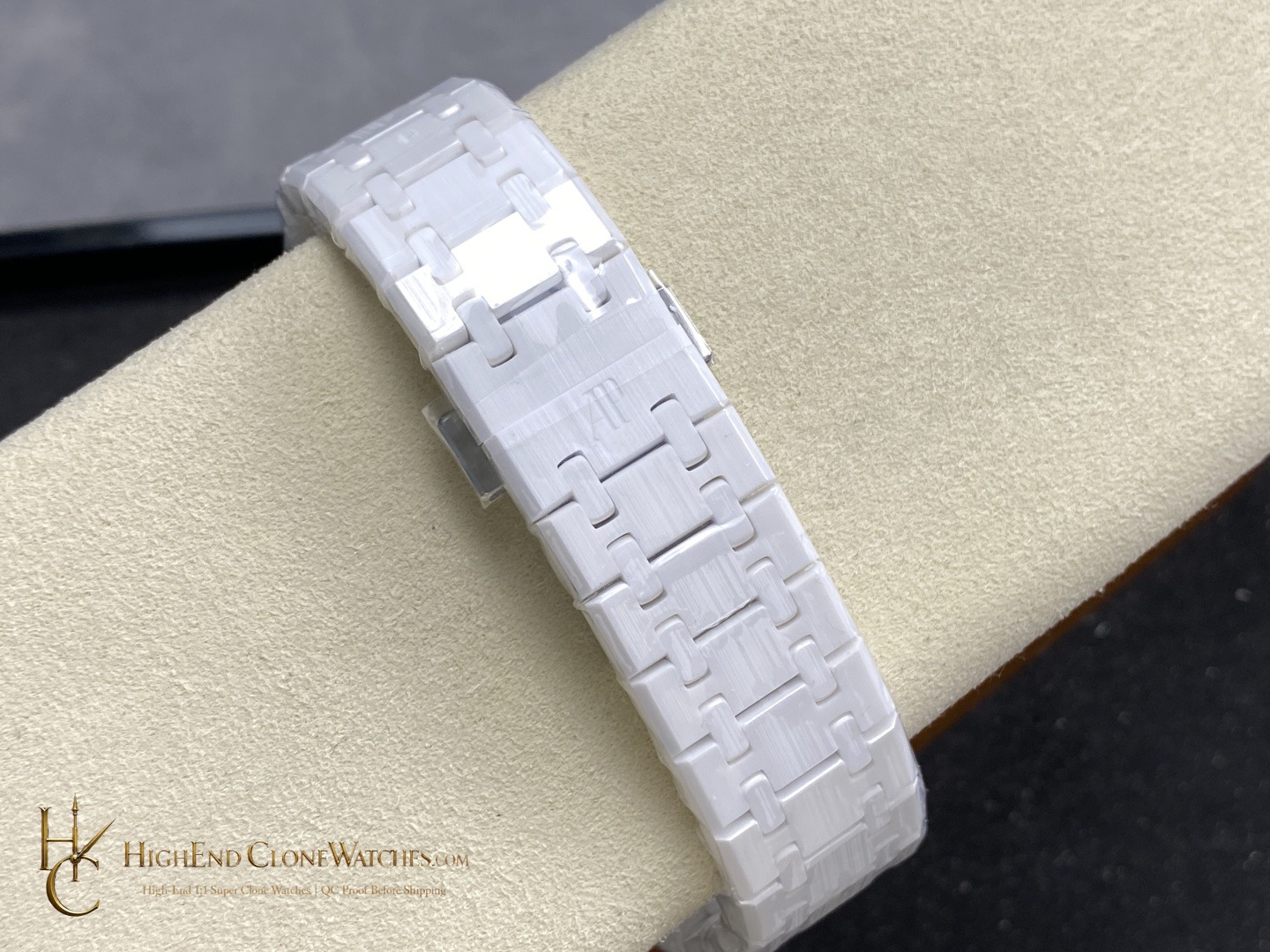 Audemars Piguet Royal Oak caseback view super clone watch