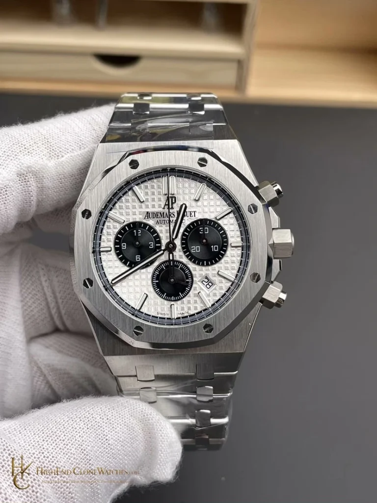 Audemars Piguet Royal Oak White Dial 26331ST Selfwinding Chronograph super clone watch front view