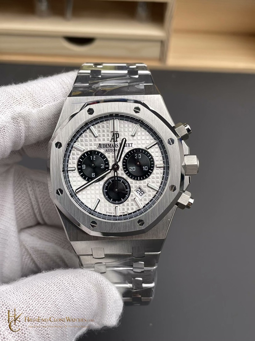 Audemars Piguet Royal Oak White Dial 26331ST Selfwinding Chronograph super clone watch front view