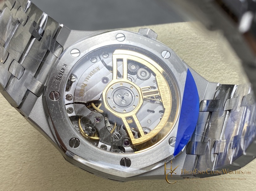 Audemars Piguet Royal Oak x Kaws Silver XX Dial 41mm super clone watch caseback detail