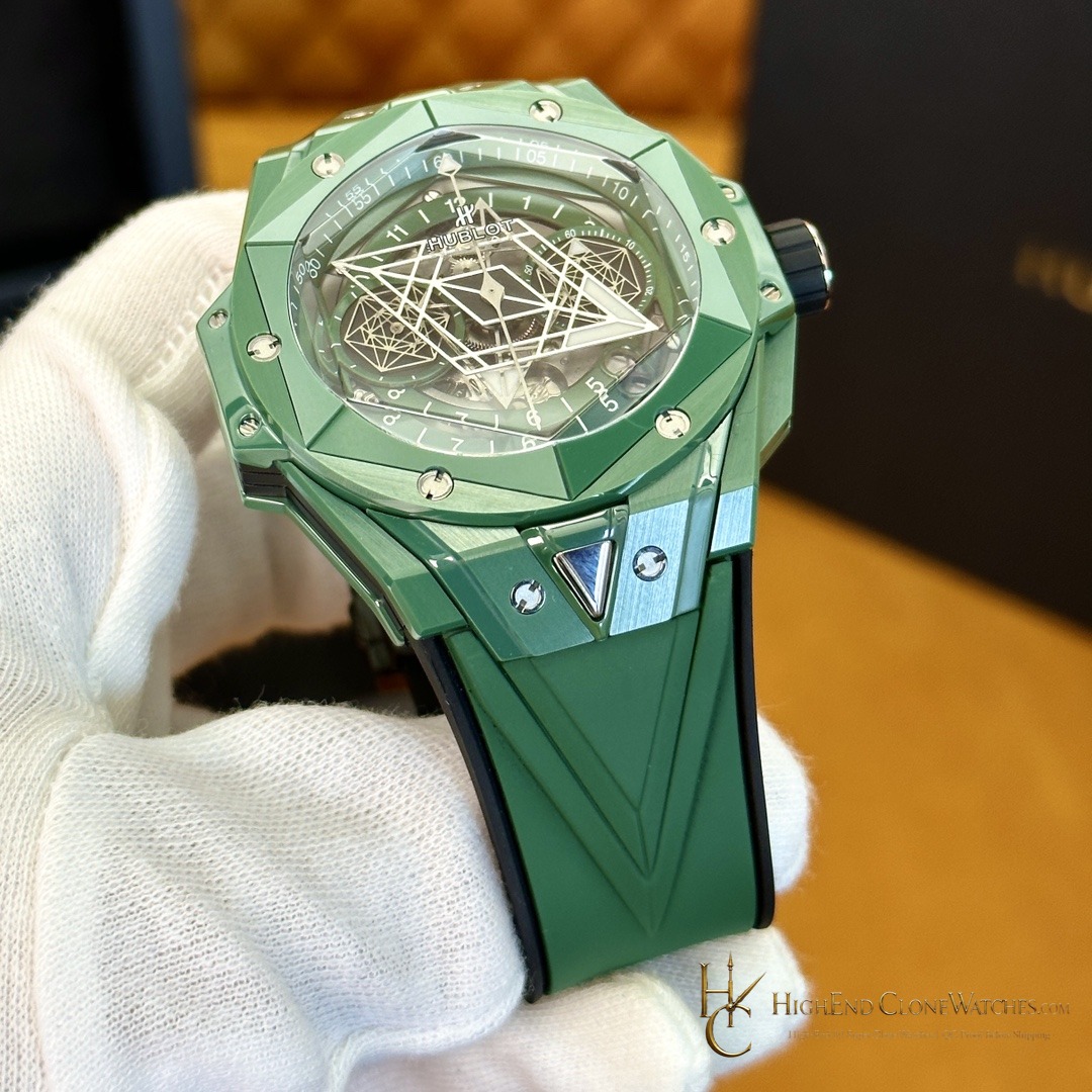 Hublot Big Bang Unico Sang Bleu II GREEN CERAMIC 45mm 418.GX.5207.RX.MXM22 product view super clone watch