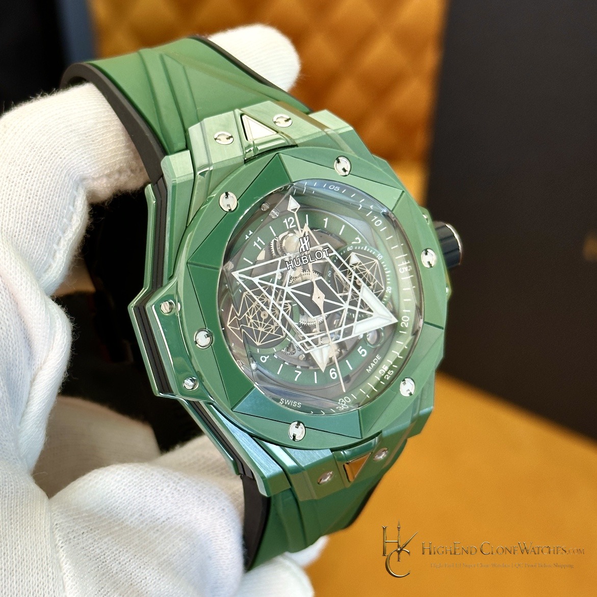 Hublot Big Bang Unico Sang Bleu II GREEN CERAMIC 45mm 418.GX.5207.RX.MXM22 product view super clone watch