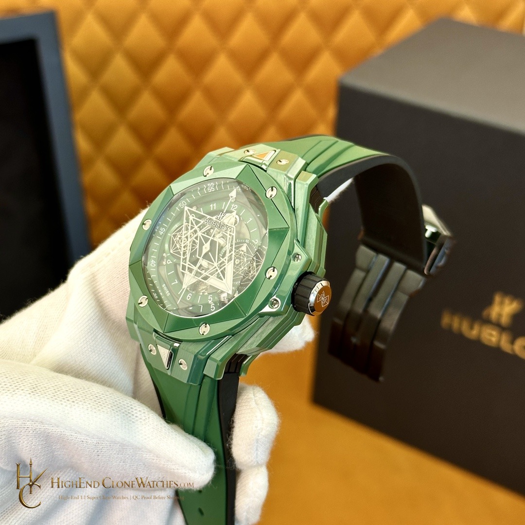 Hublot Big Bang Unico Sang Bleu II GREEN CERAMIC 45mm 418.GX.5207.RX.MXM22 product view super clone watch