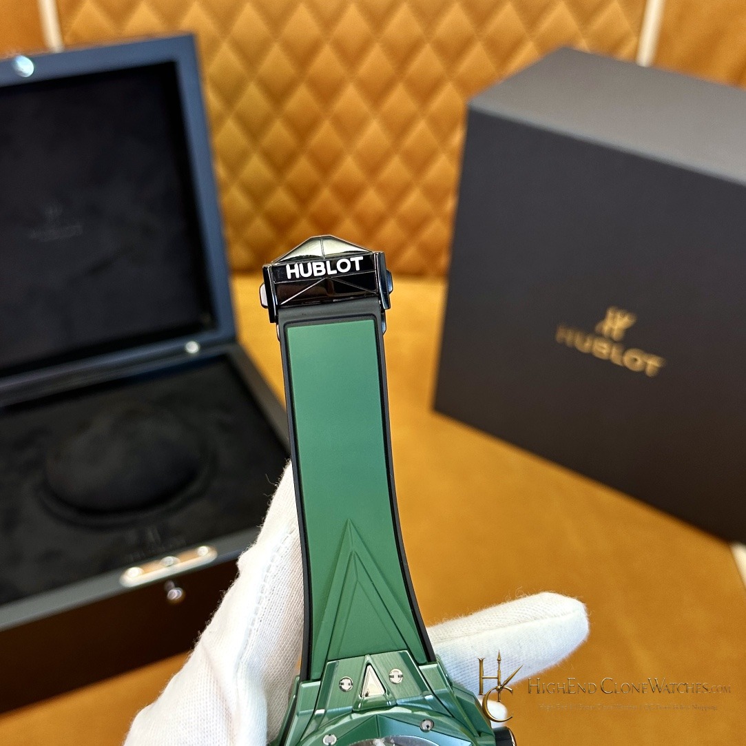 Hublot Big Bang Unico Sang Bleu II GREEN CERAMIC 45mm 418.GX.5207.RX.MXM22 product view super clone watch