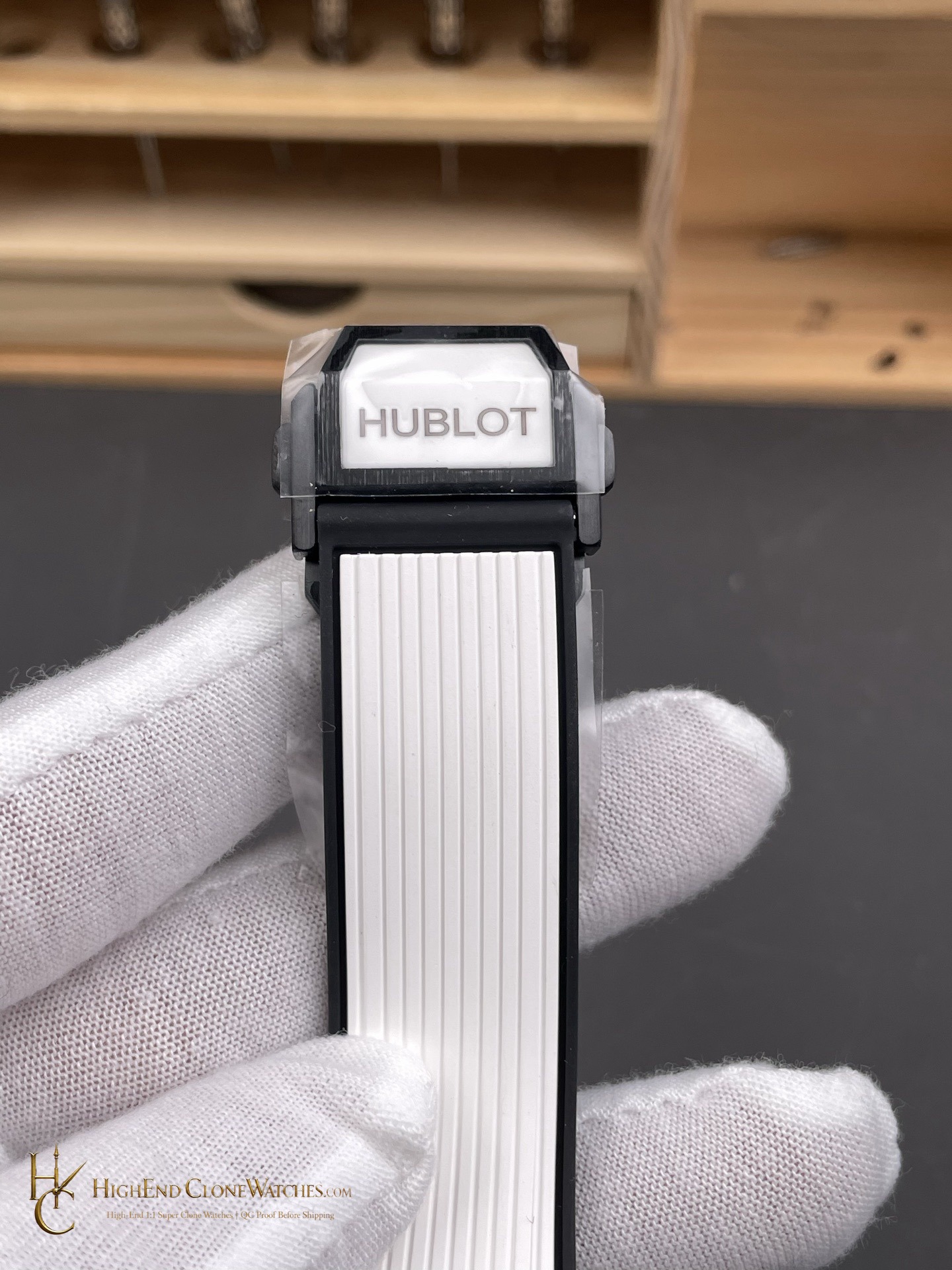 Hublot Big Bang Unico White Ceramic 42mm 441.HX.1171.RX product view super clone watch