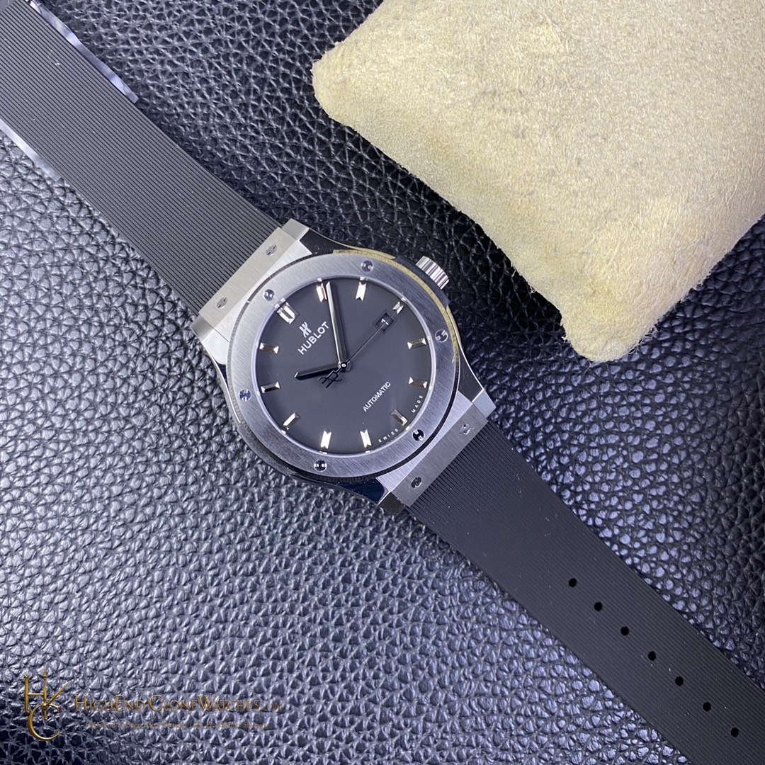Hublot Classic Fusion 42mm 542.NX.1171.RX product view super clone watch