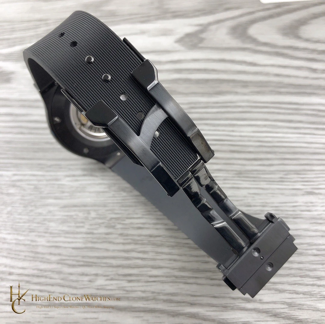 Hublot Classic Fusion Black Magic 38mm 565.CM.1470.RX product view super clone watch - product view 8