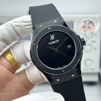 Hublot Classic Fusion Original Black Magic 42mm 542.CX.1270.RX.MDM product view super clone watch