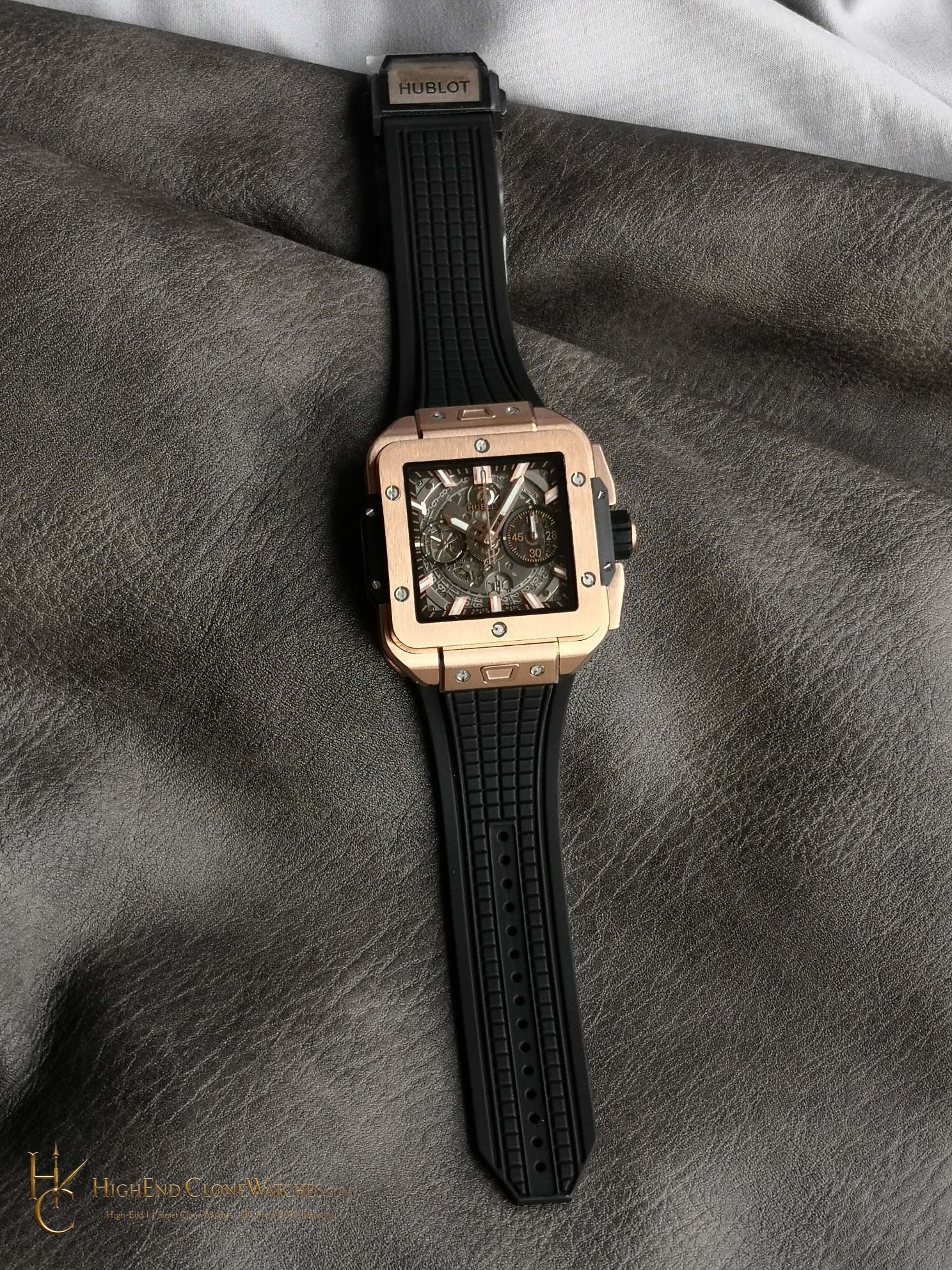 Hublot Square Bang Unico King Gold Ceramic 42mm 821.OM.0180.RX product view super clone watch