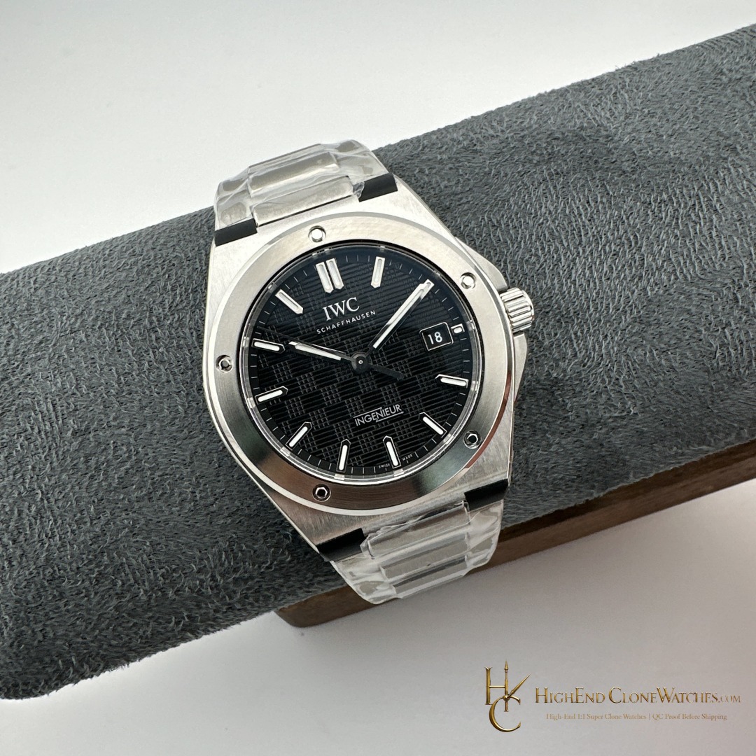 IWC IW328901 Ingenieur Automatic 40 Black Dial super clone watch side case profile