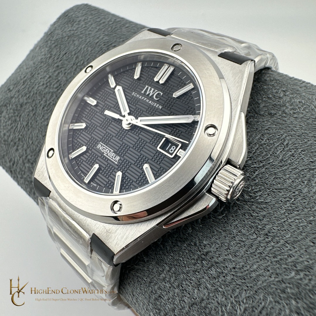 IWC IW328901 Ingenieur Automatic 40 Black Dial super clone watch caseback detail