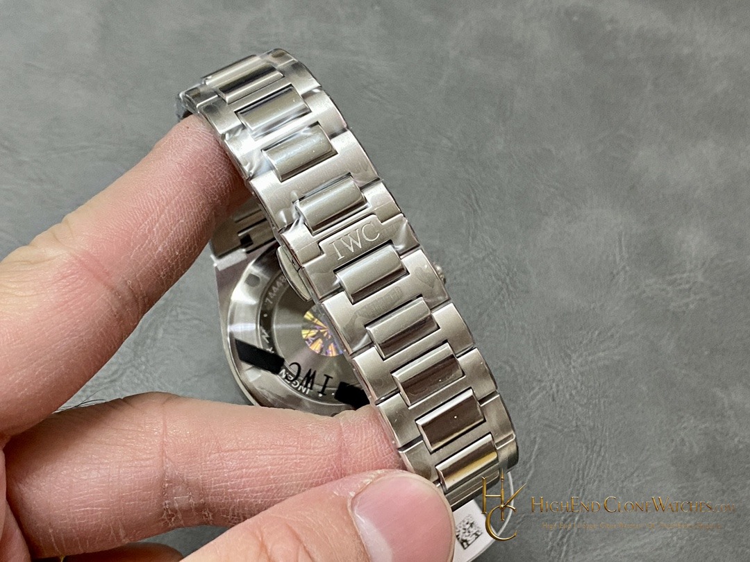 IWC IW328903 Ingenieur Automatic 40 Aqua Dial super clone watch wrist shot