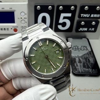 IWC IW328908 Ingenieur Automatic 40 Green Dial super clone watch dial detail