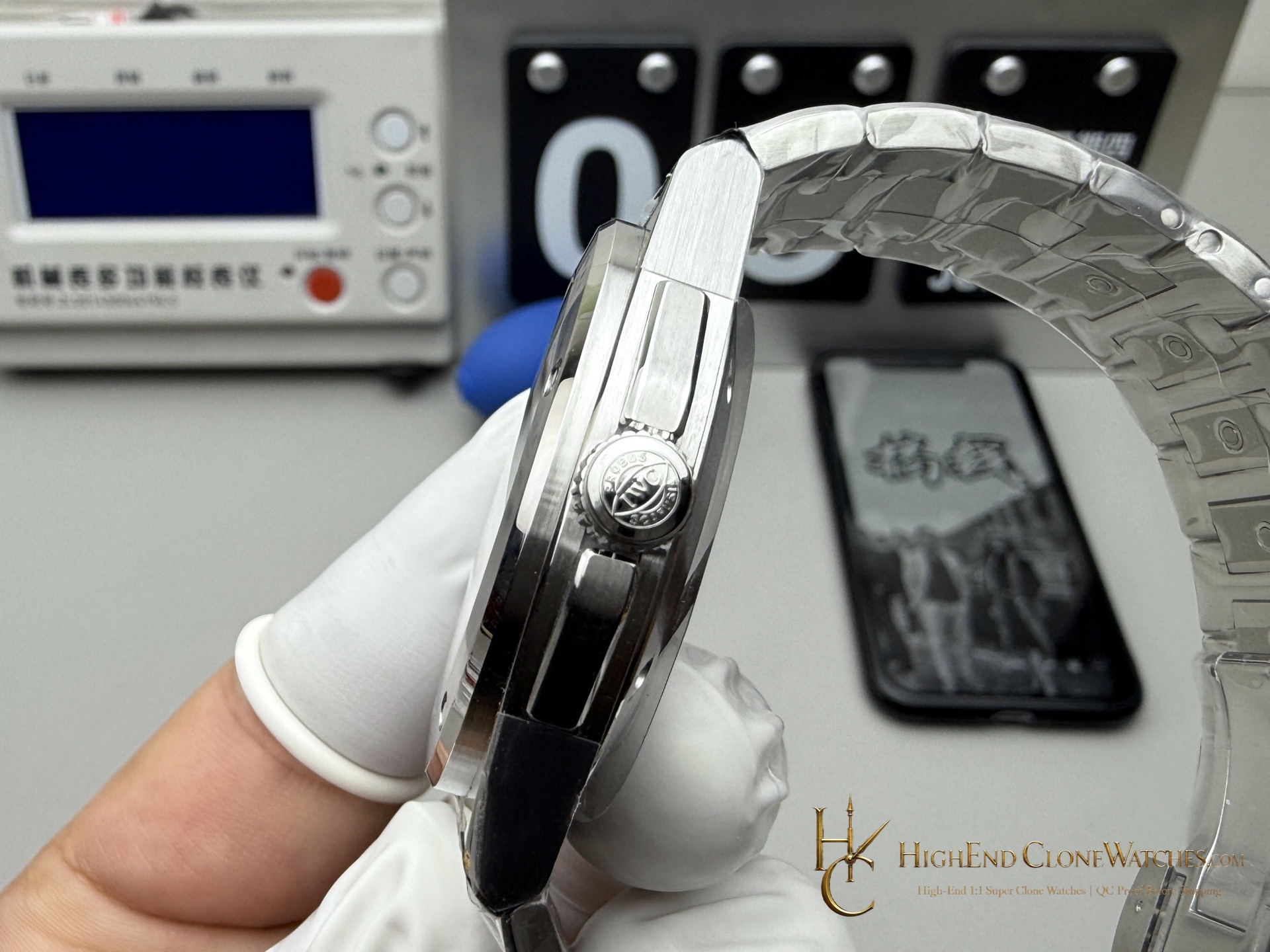 IWC IW328908 Ingenieur Automatic 40 Green Dial super clone watch clasp detail