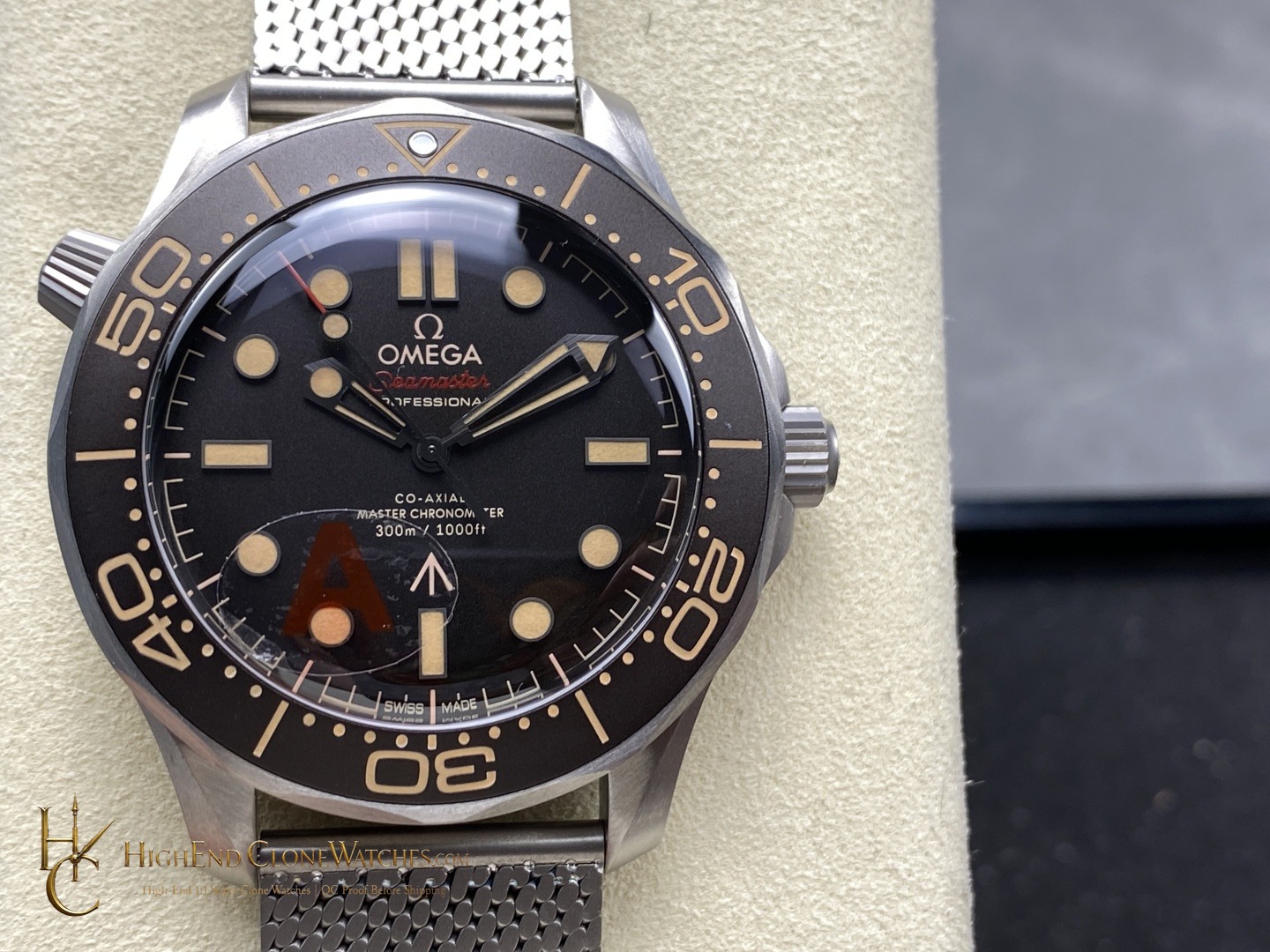 Omega Seamaster Diver 300M 007 Edition 210.90.42.20.01.001 42mm product view super clone watch