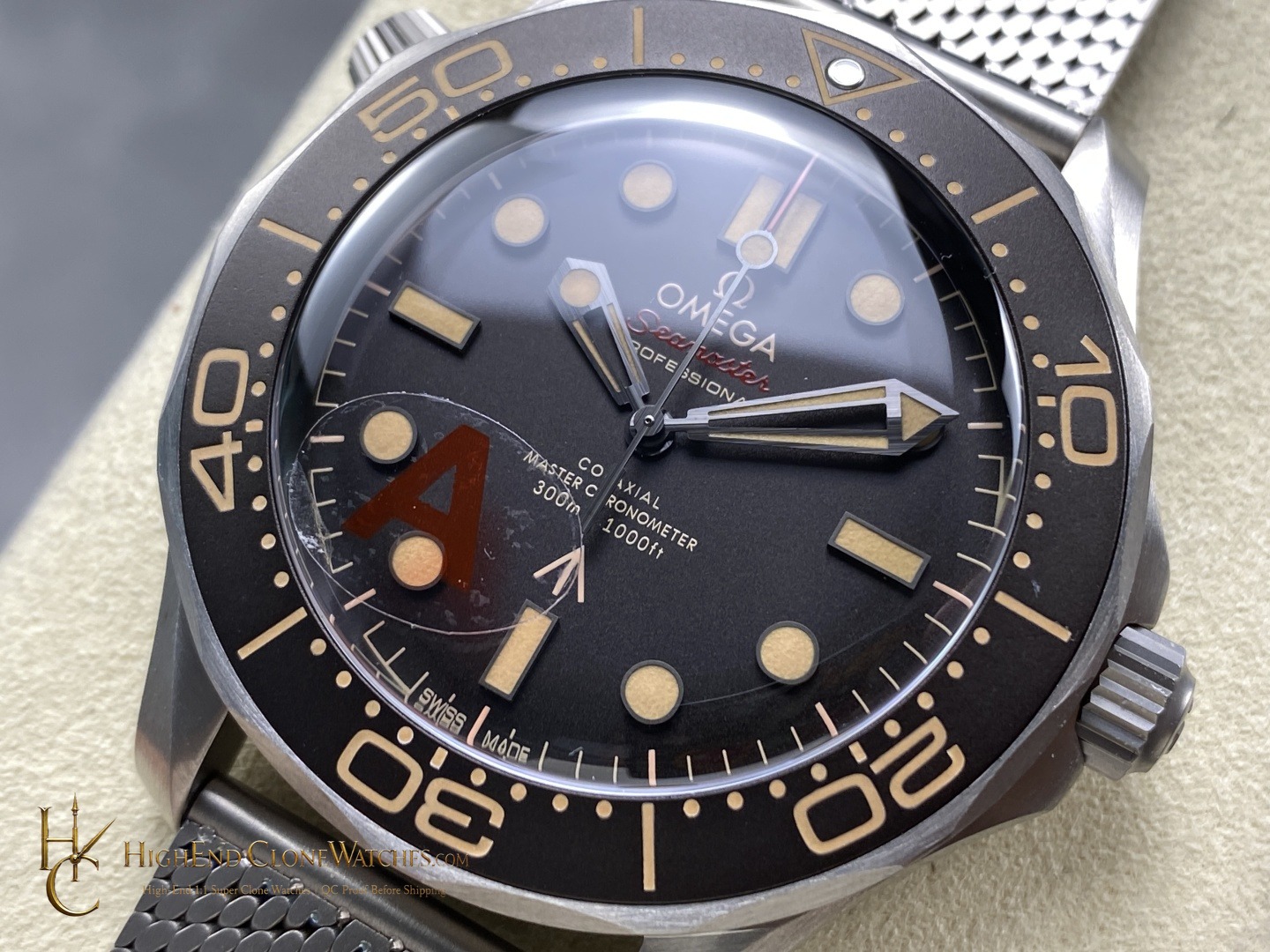 Omega Seamaster Diver 300M 007 Edition 210.90.42.20.01.001 42mm product view super clone watch