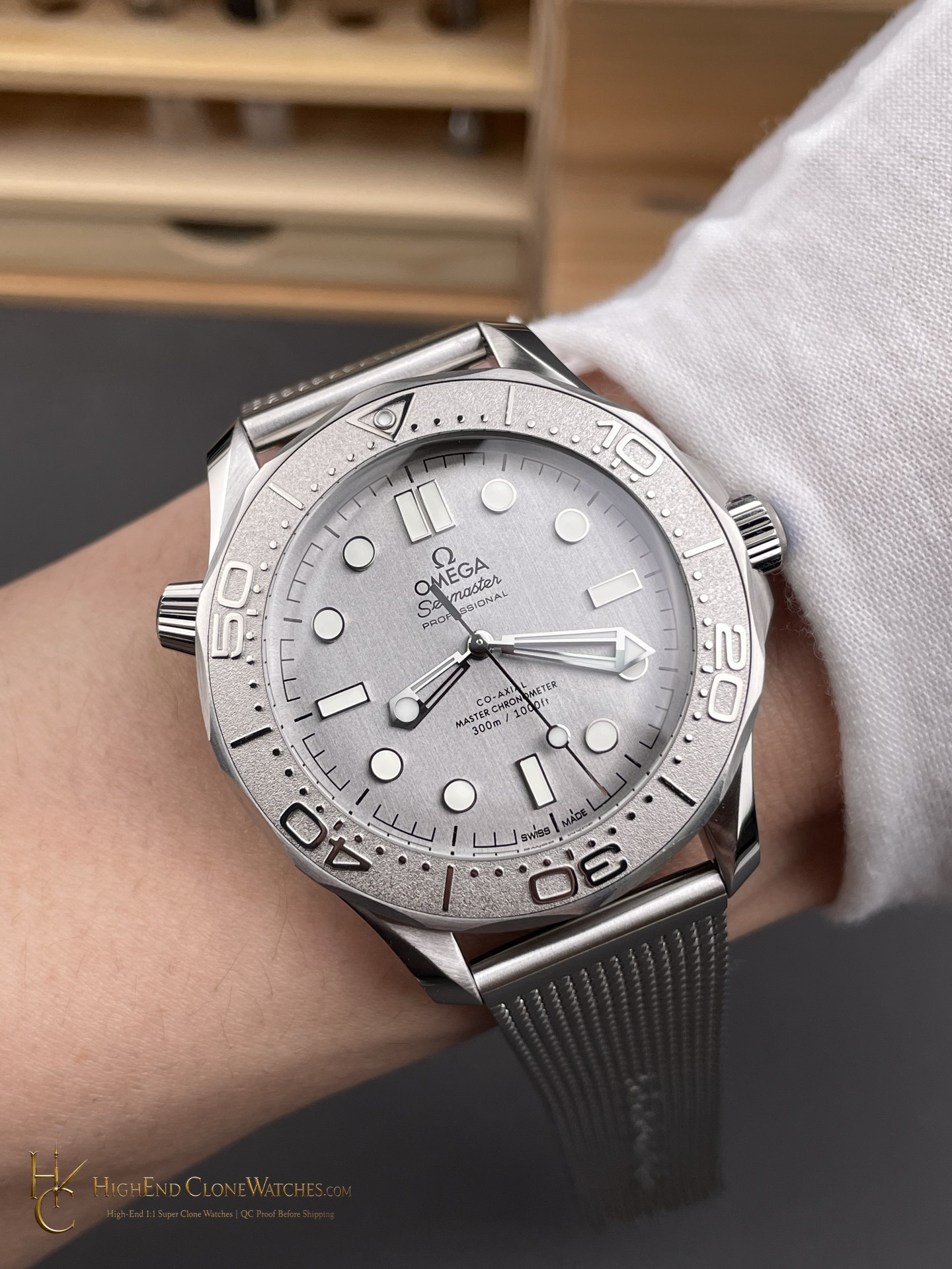 Omega Seamaster Diver 300M 210.30.42.20.06.002 42mm product view super clone watch