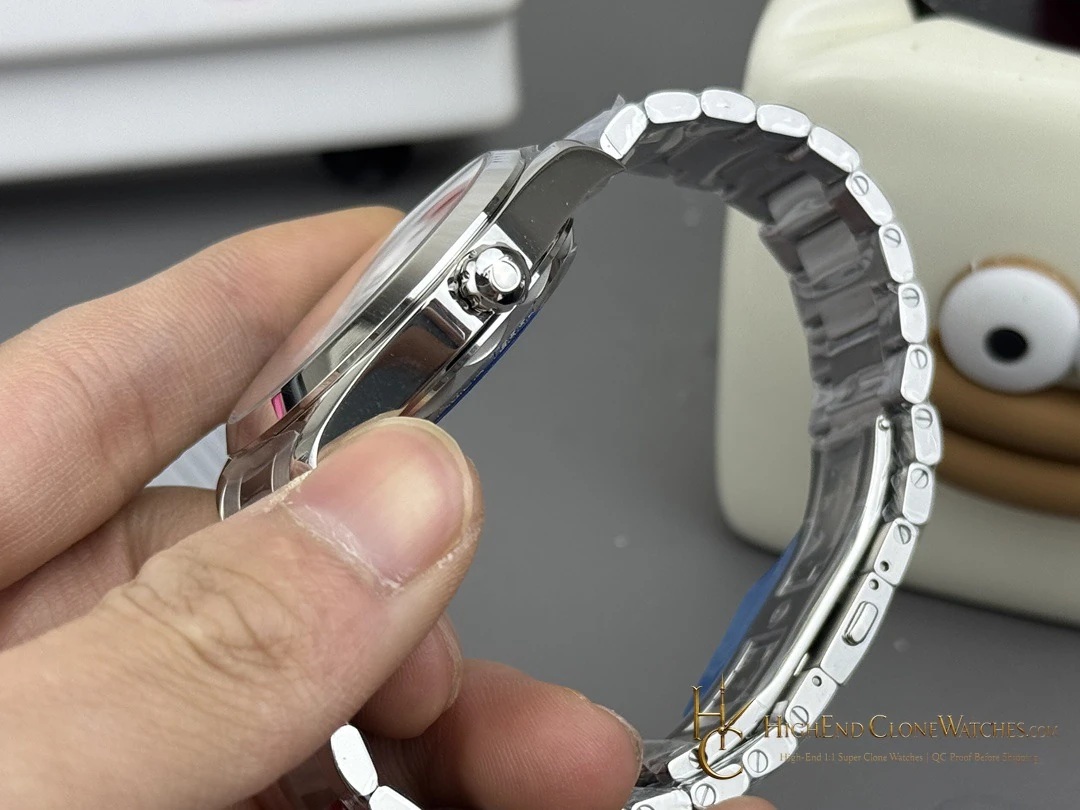 Omega Seamaster Aqua Terra 150M 220.10.41.21.01.002 41mm product view super clone watch - product view 3