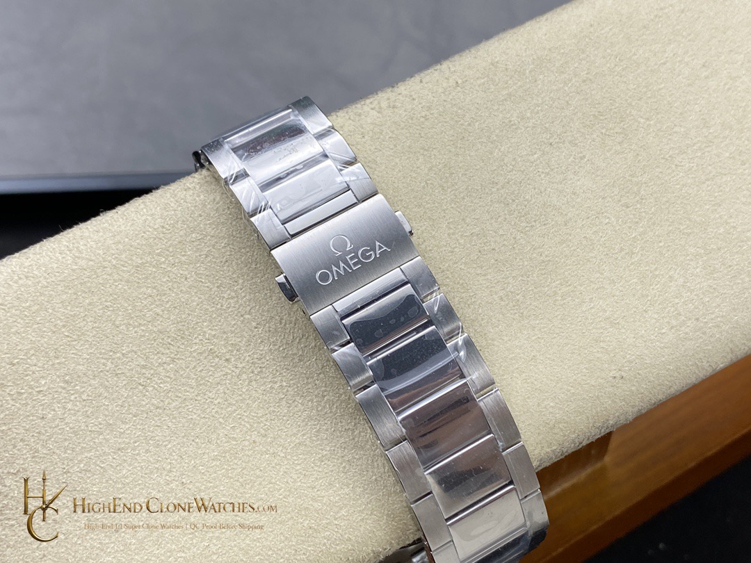 Omega Seamaster Aqua Terra 150M 220.10.41.21.03.002 41mm product view super clone watch