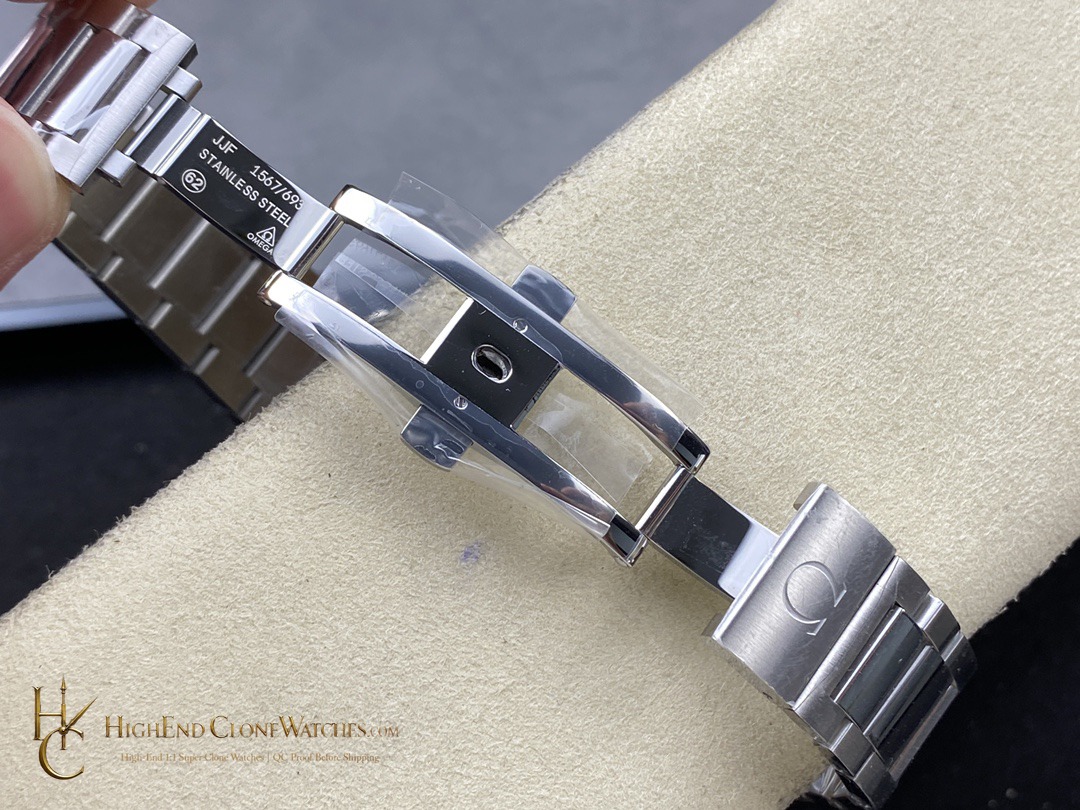 Omega Seamaster Aqua Terra 150M 220.10.41.21.03.002 41mm product view super clone watch
