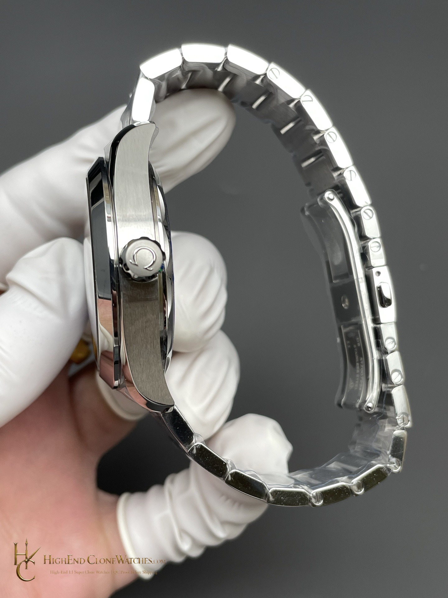 Omega Seamaster Aqua Terra 150M 220.10.43.22.03.001 43mm product view super clone watch