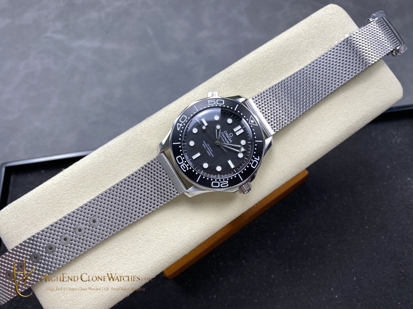Omega Seamaster Diver 300M 210.30.42.20.01.010 42mm product view super clone watch